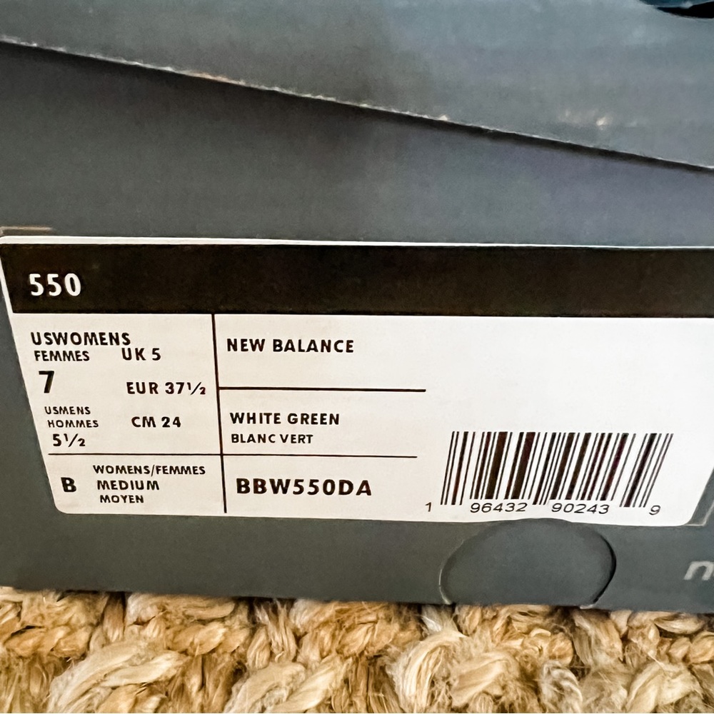 NWT New Balance 550 Sneakers Sea Salt Verdigris and Poppy Women’s Various Sizes - Picture 15 of 16